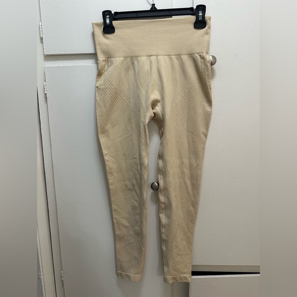 Doletics 3D Leggings - Picture 2 of 11